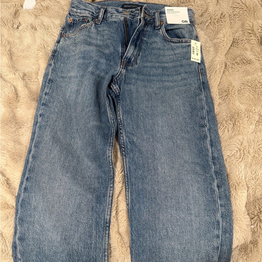 Aeropostale Light Wash High-Rise Jeans